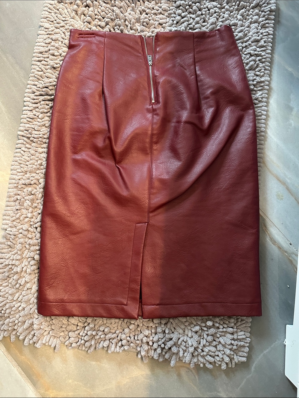 Faux Leather Pencil Skirt in Burgundy with Zip Pocket Detail - Picture 2 of 3